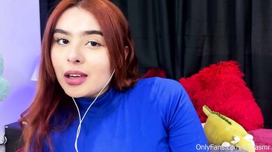 Vico ASMR ROLEPLAY- Your Colombian girlfriend invites you to watch movies