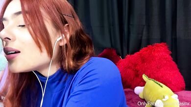 Vico ASMR ROLEPLAY- Your Colombian girlfriend invites you to watch movies